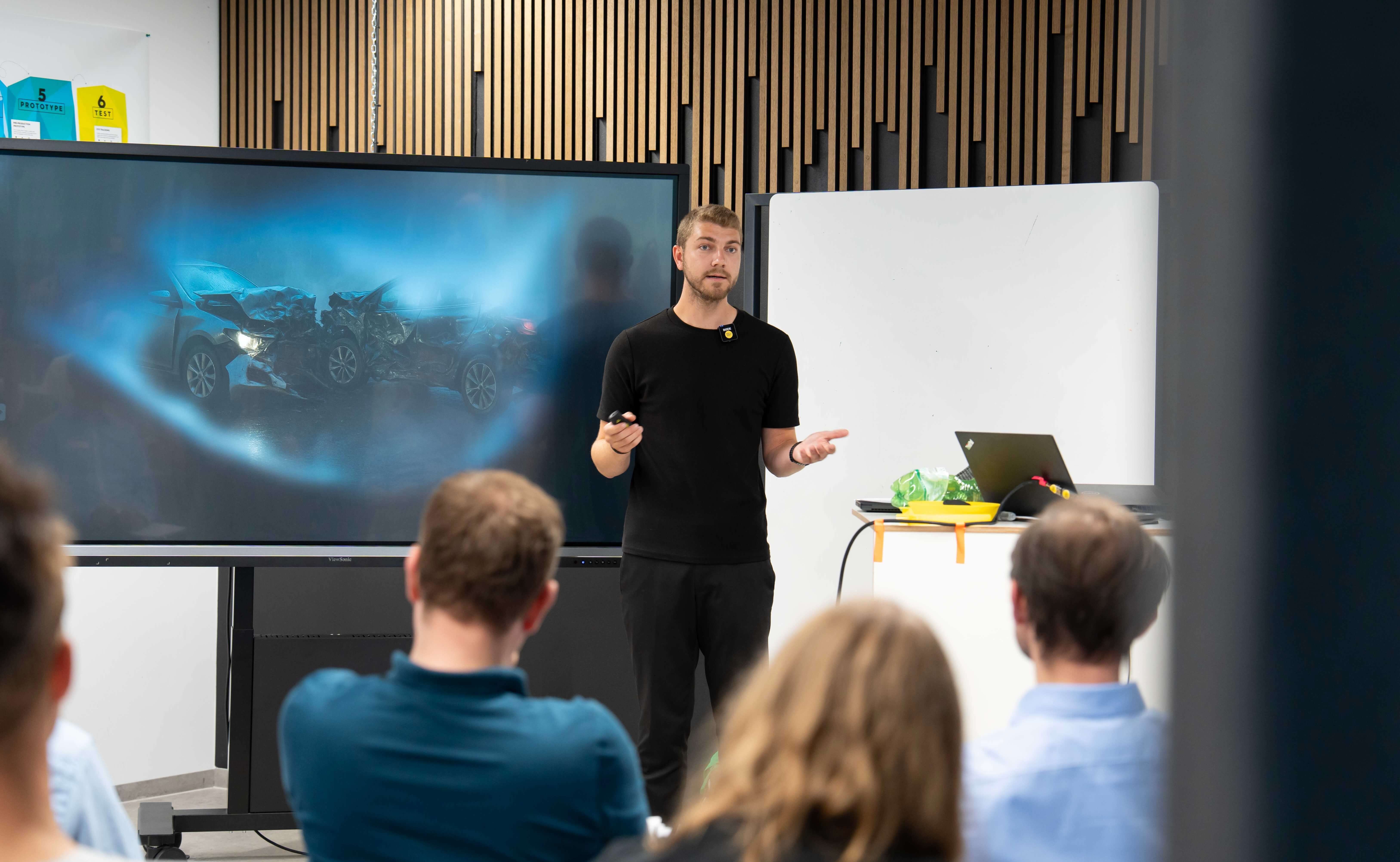 Teilnahme am HNU Science Slam mit dem Thema Engagement