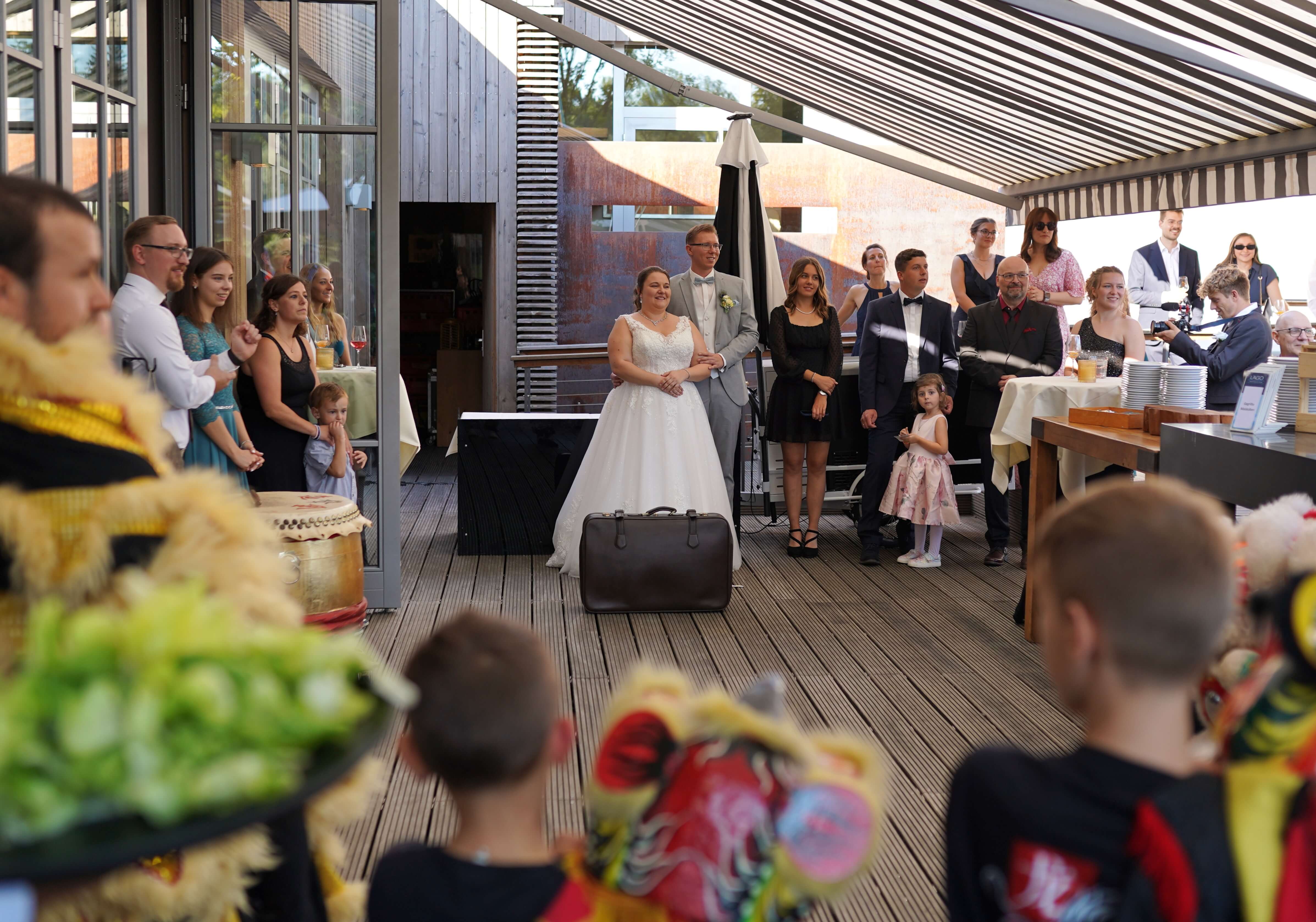 Feiermoment der Hochzeit von Manu und Nico